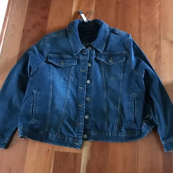 Tahari Jean Jacket NWT - Picture 3 of 7